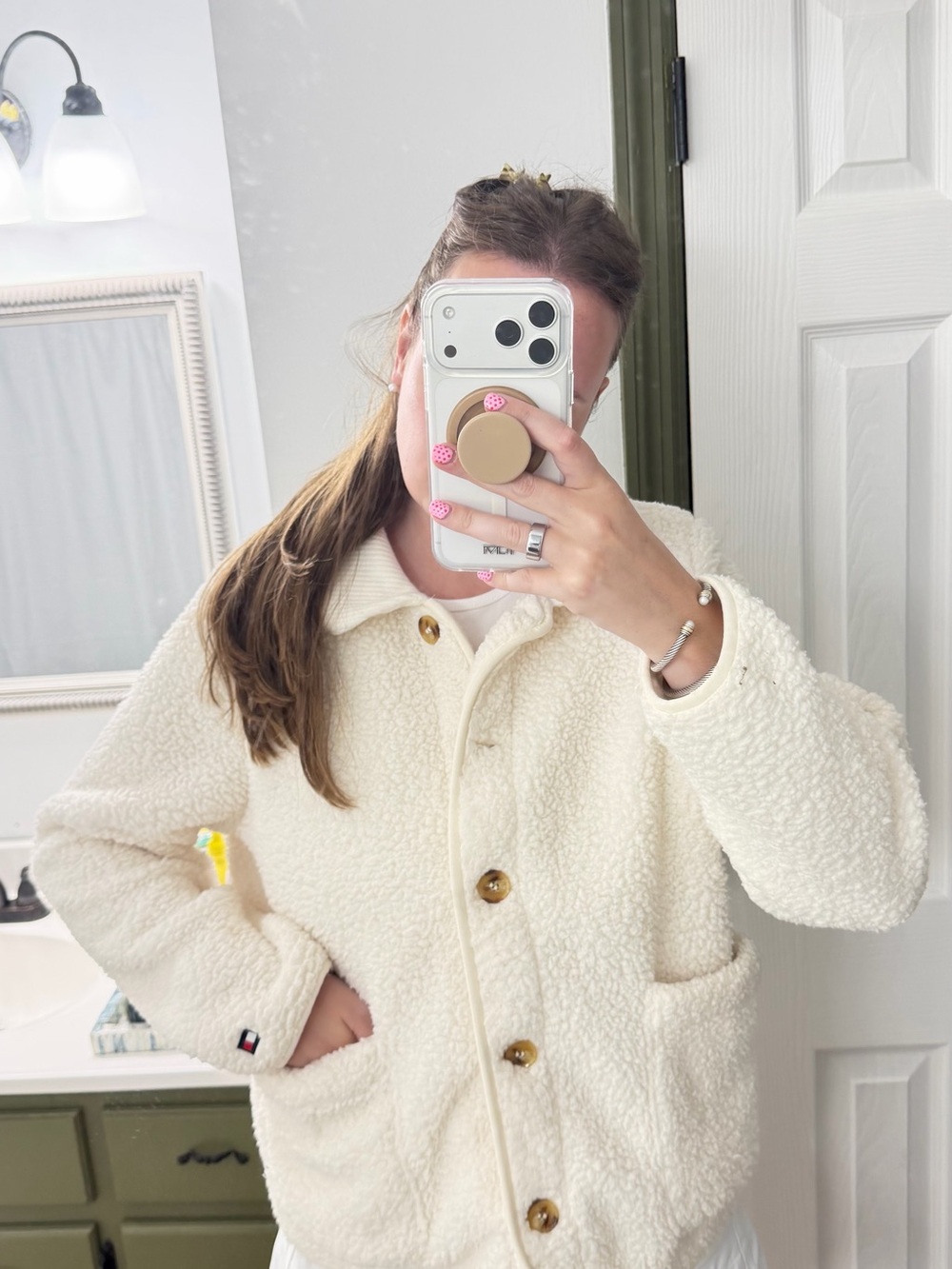 Tommy Hilfiger Cozy Cream Sherpa Jacket - Women